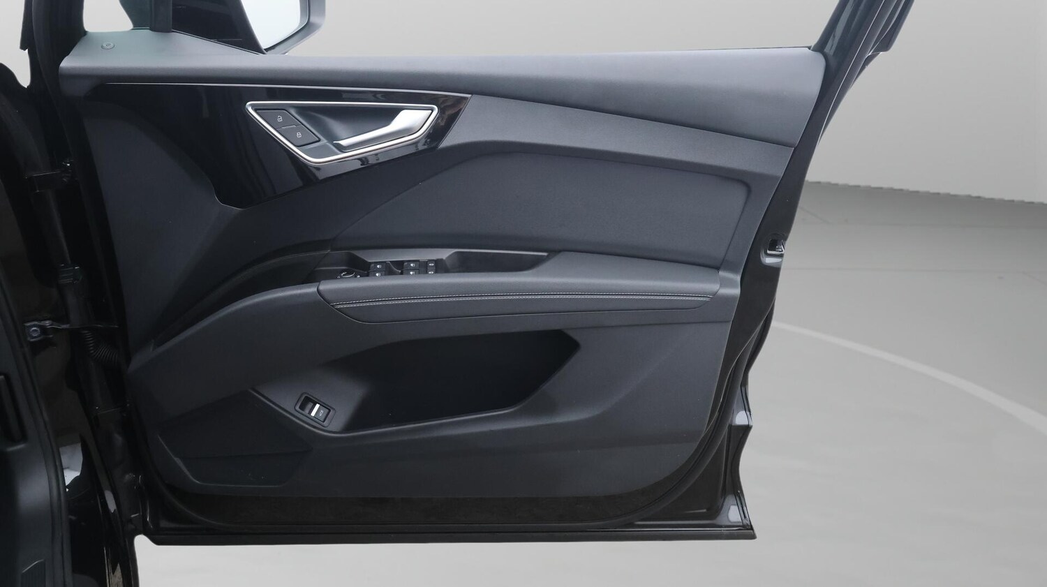 Used Audi Q4 e-tron for sale - 76742665: Photo 16