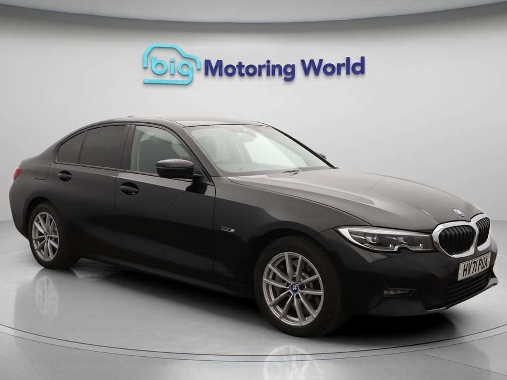 Used BMW 3 Series 2021 for sale - 76584102: Photo 1