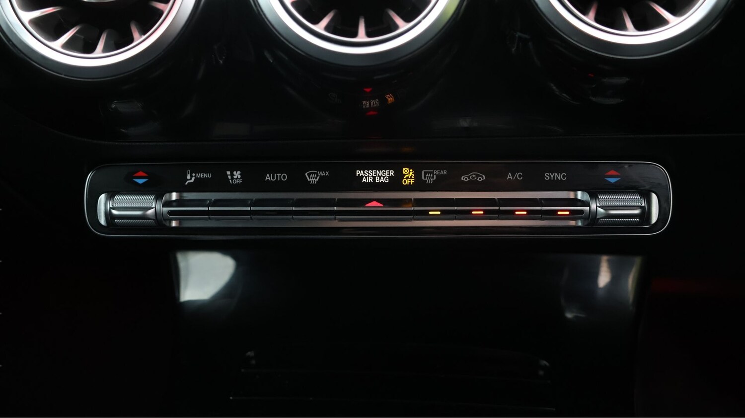 Used Renault Captur 2023 for sale - 77803342: Photo 12