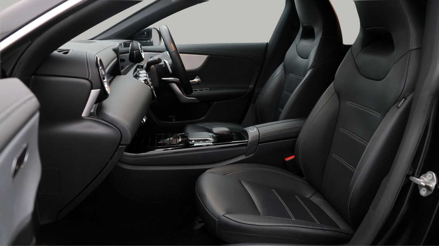 Used Renault Captur 2023 for sale - 77803342: Photo 14