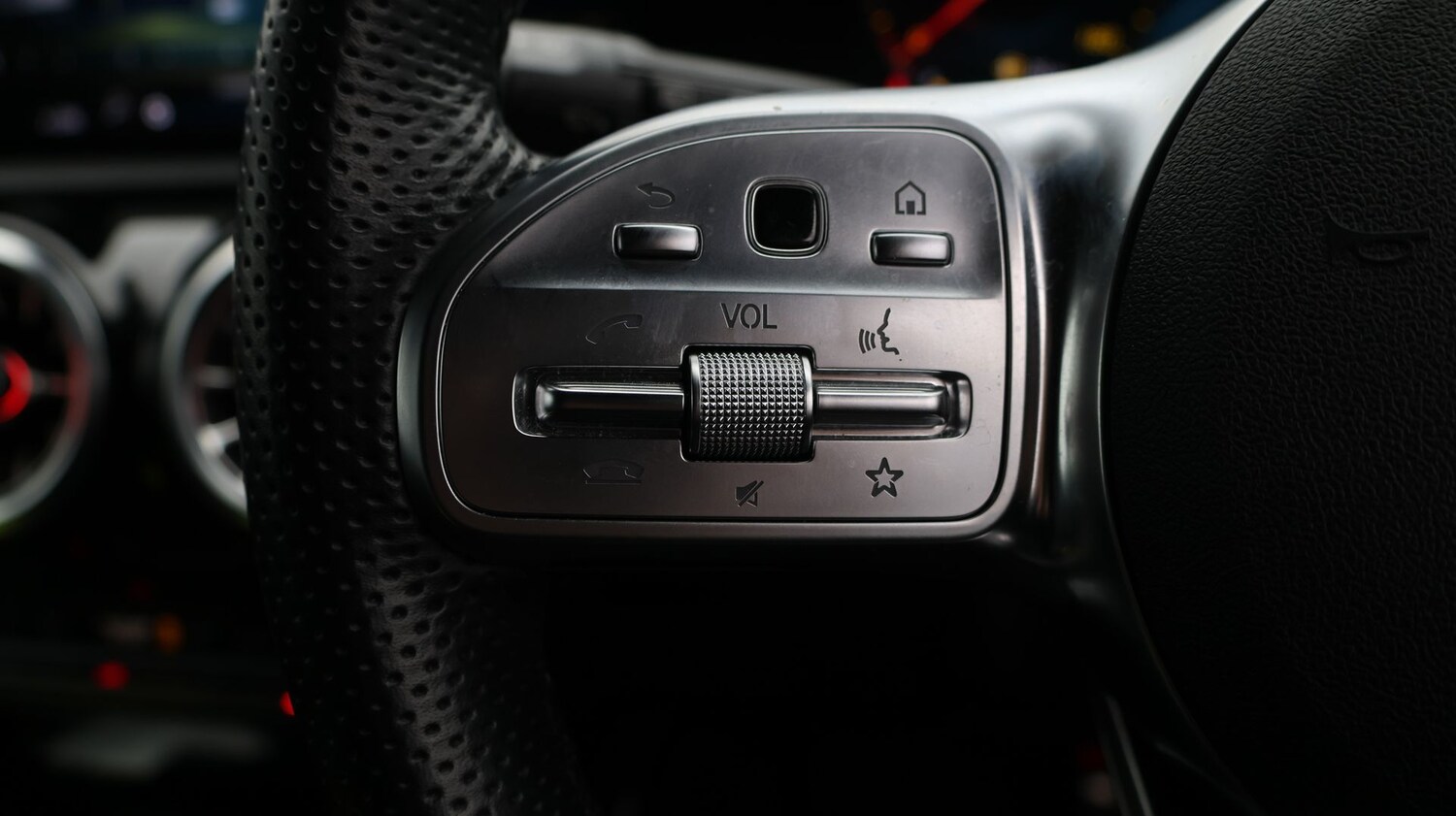 Used Renault Captur 2023 for sale - 77803342: Photo 26