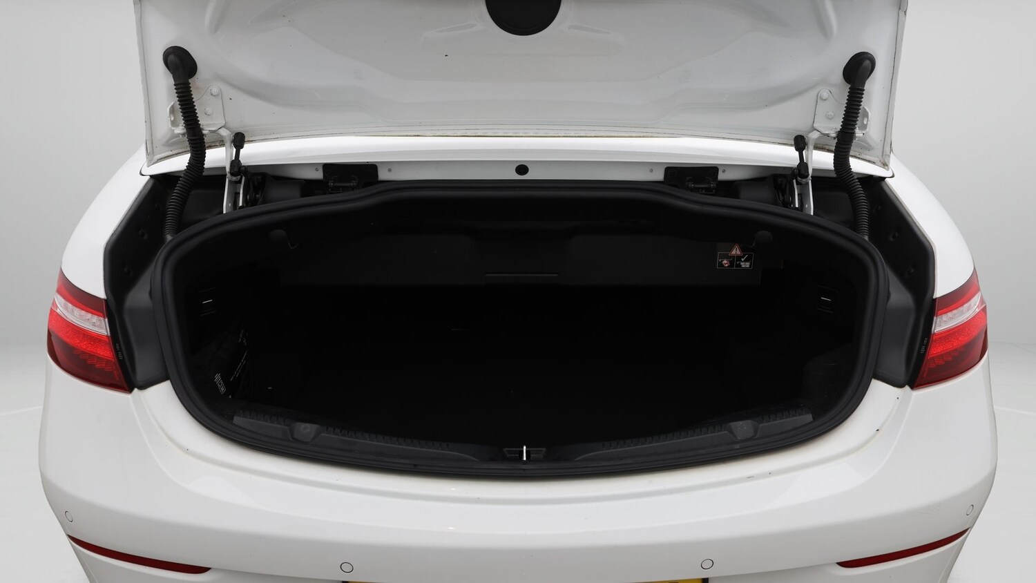 Used Mercedes-Benz E Class 2019 for sale - 77431773: Photo 17