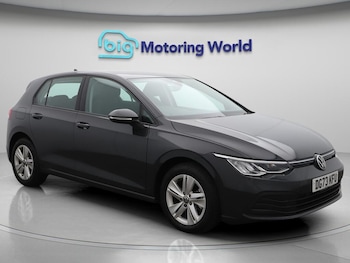 Volkswagen - Golf