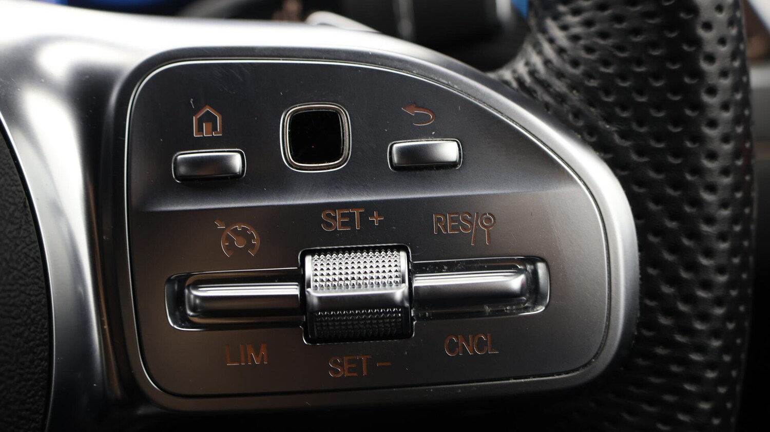 Used Mercedes-Benz EQC 2022 for sale - 76380538: Photo 25
