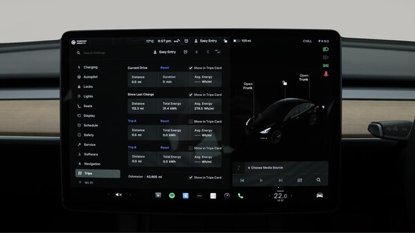Used Tesla Model 3 2021 for sale - 76283806: Photo 11