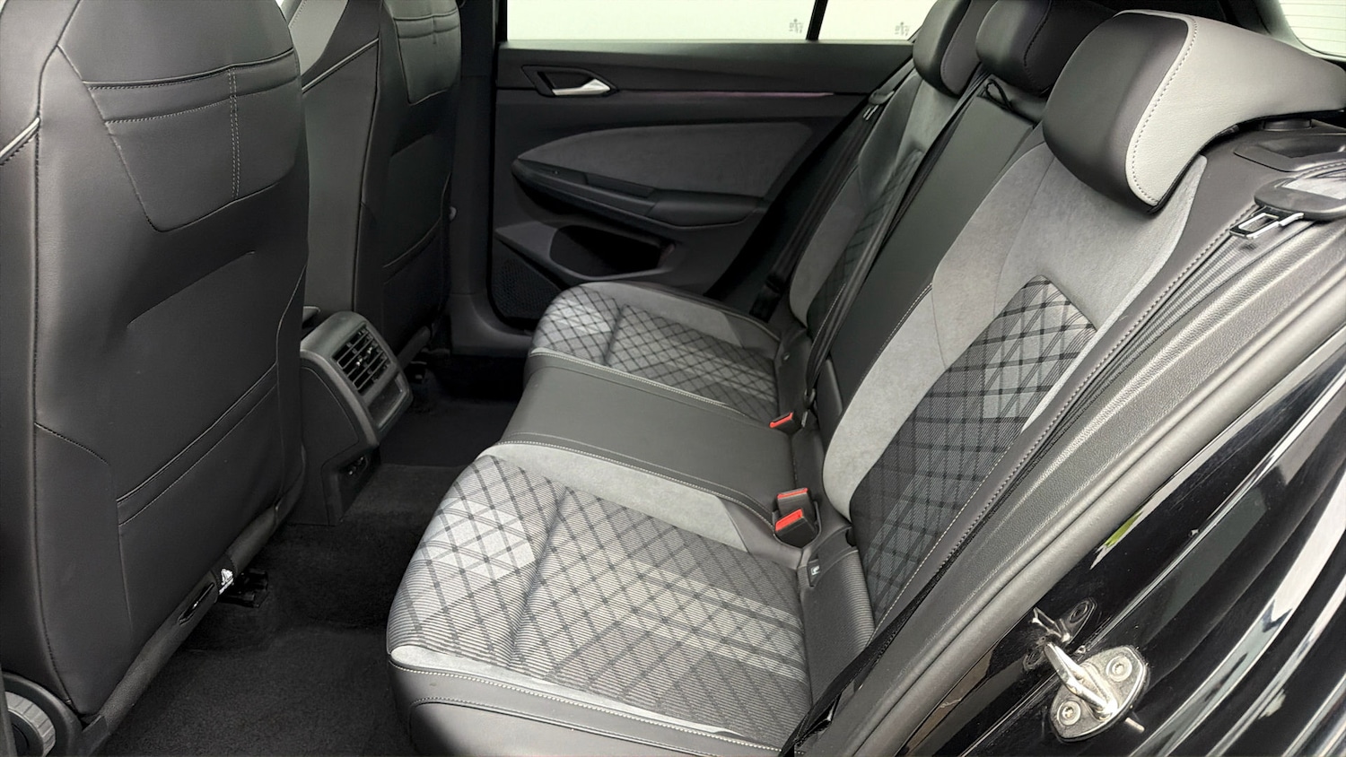 Used Volkswagen Golf 2023 for sale - 78045831: Photo 15