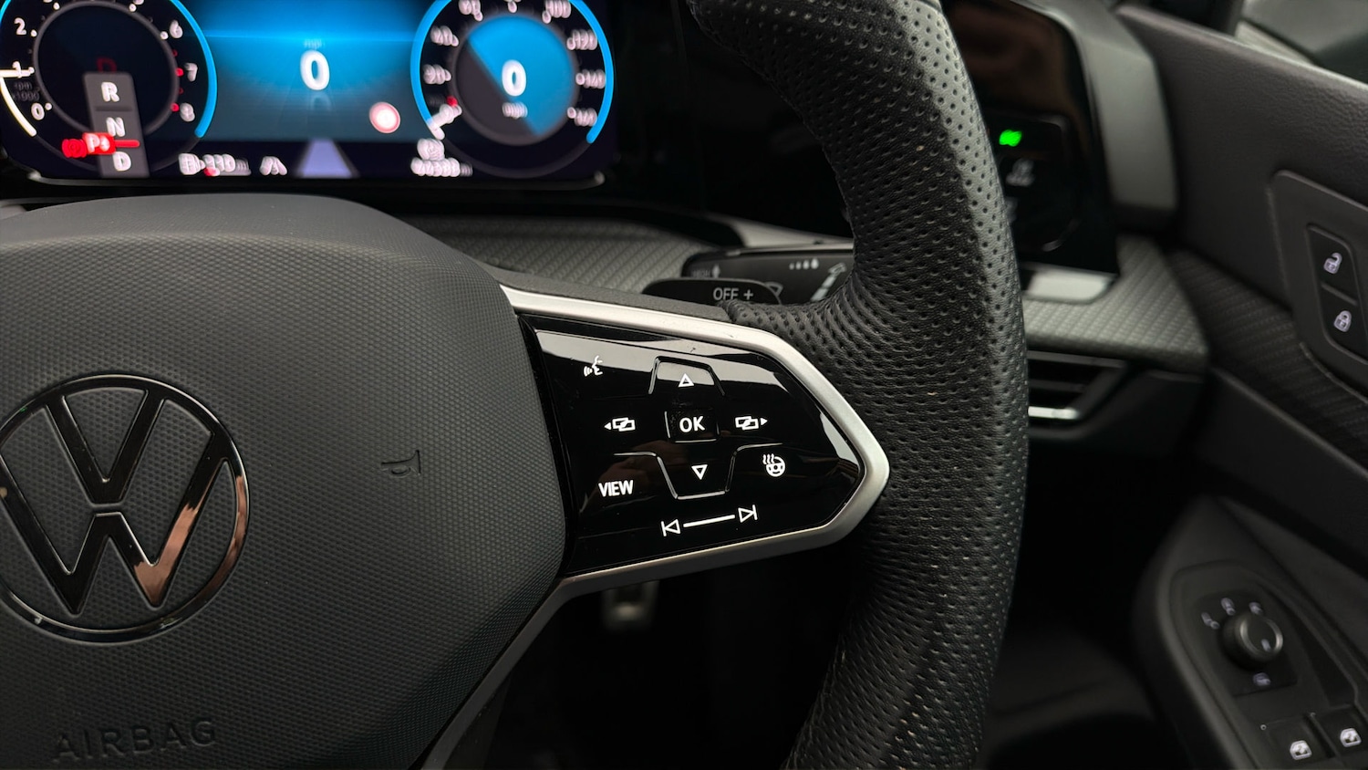 Used Volkswagen Golf 2023 for sale - 78045831: Photo 24
