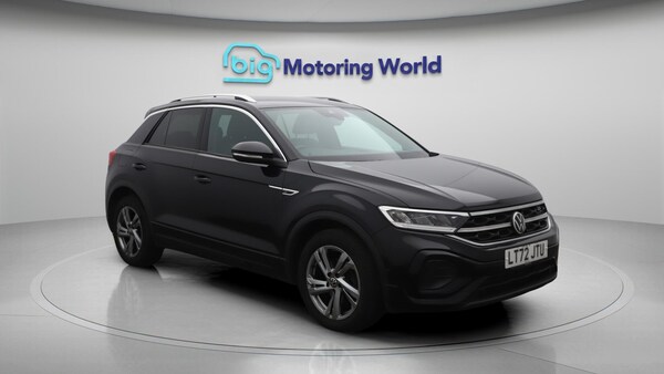 Used Volkswagen T-Roc 2022 for sale - 76327138: Photo 2