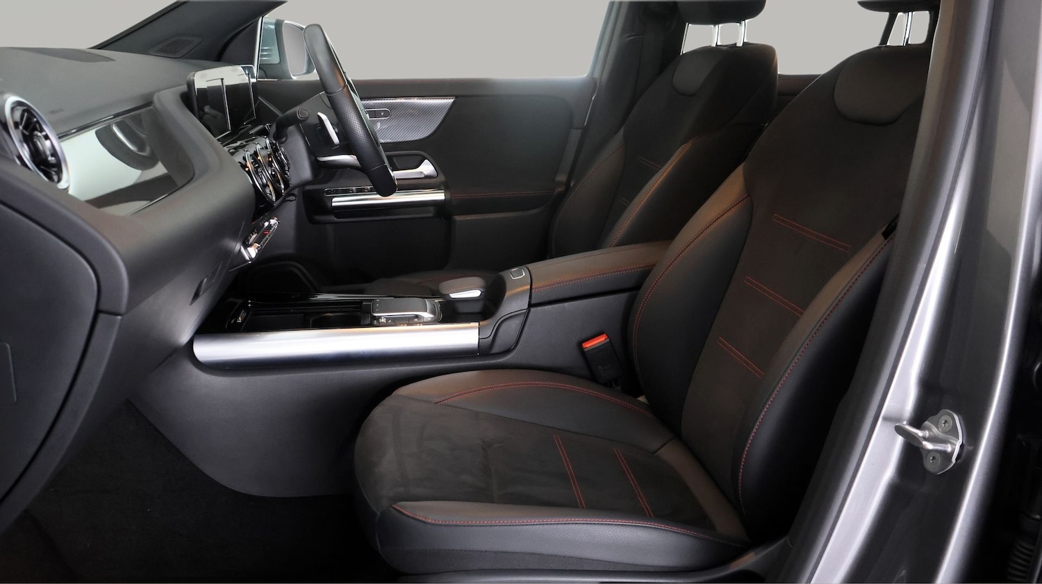 Used Mercedes-Benz GLA 2022 for sale - 77777501: Photo 14