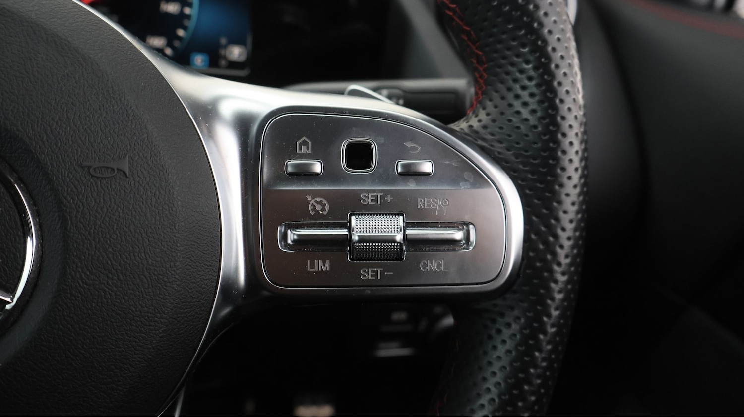 Used Mercedes-Benz GLA 2022 for sale - 77777501: Photo 22