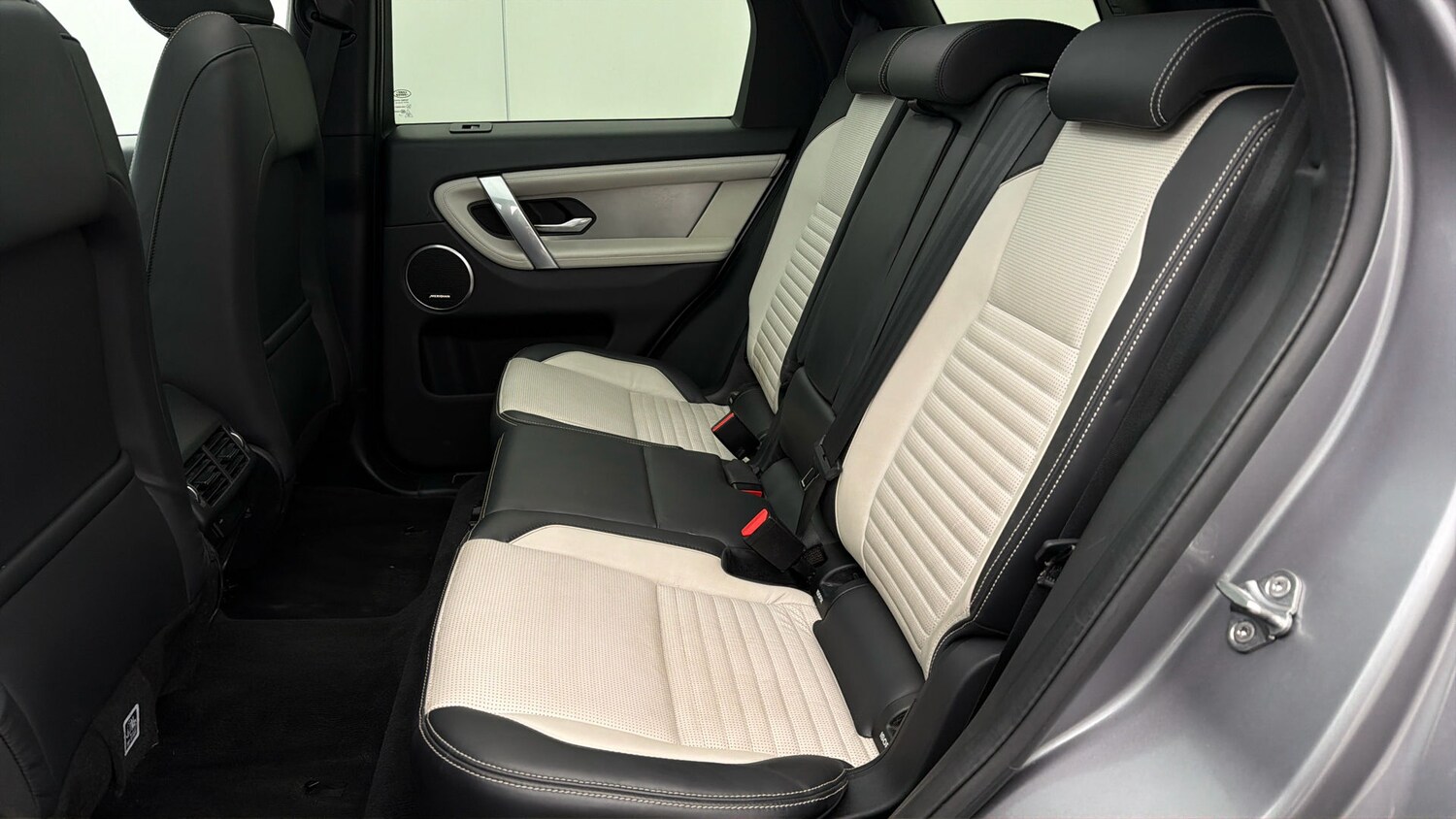 Used Land Rover Discovery Sport for sale - 78097881: Photo 15