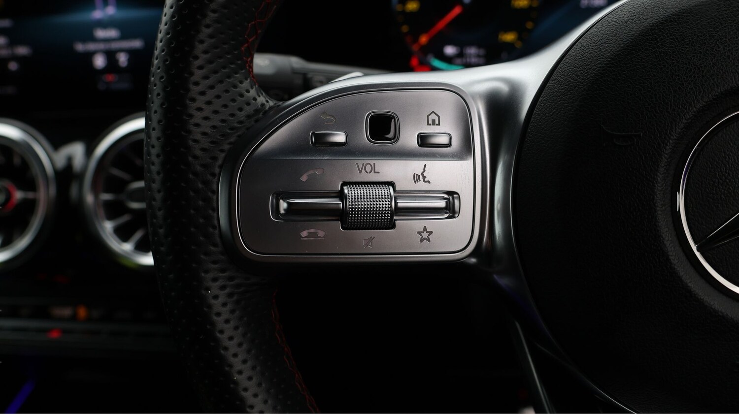 Used Mercedes-Benz EQB 2023 for sale - 77650381: Photo 27