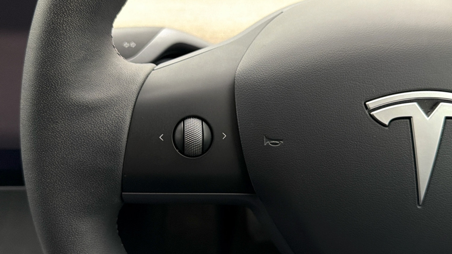 Used Tesla Model Y 2023 for sale - 77945620: Photo 21