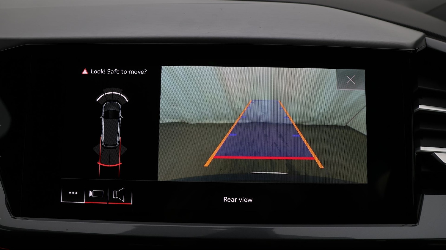 Used Audi Q4 e-tron 2022 for sale - 77352138: Photo 26