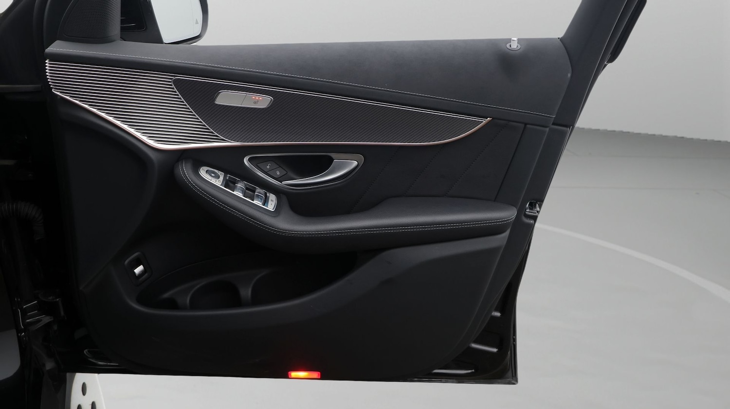 Used Mercedes-Benz EQC 2022 for sale - 77211603: Photo 15