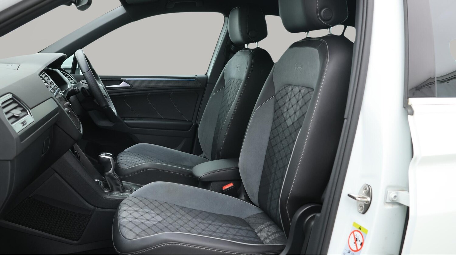 Used Volkswagen Tiguan 2022 for sale - 76136990: Photo 15