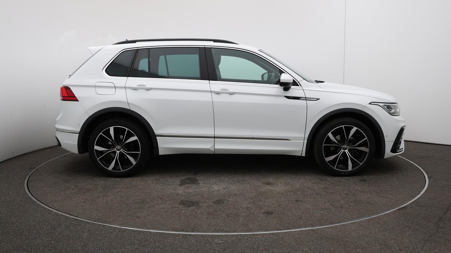 Used Volkswagen Tiguan 2022 for sale - 76136990: Photo 50