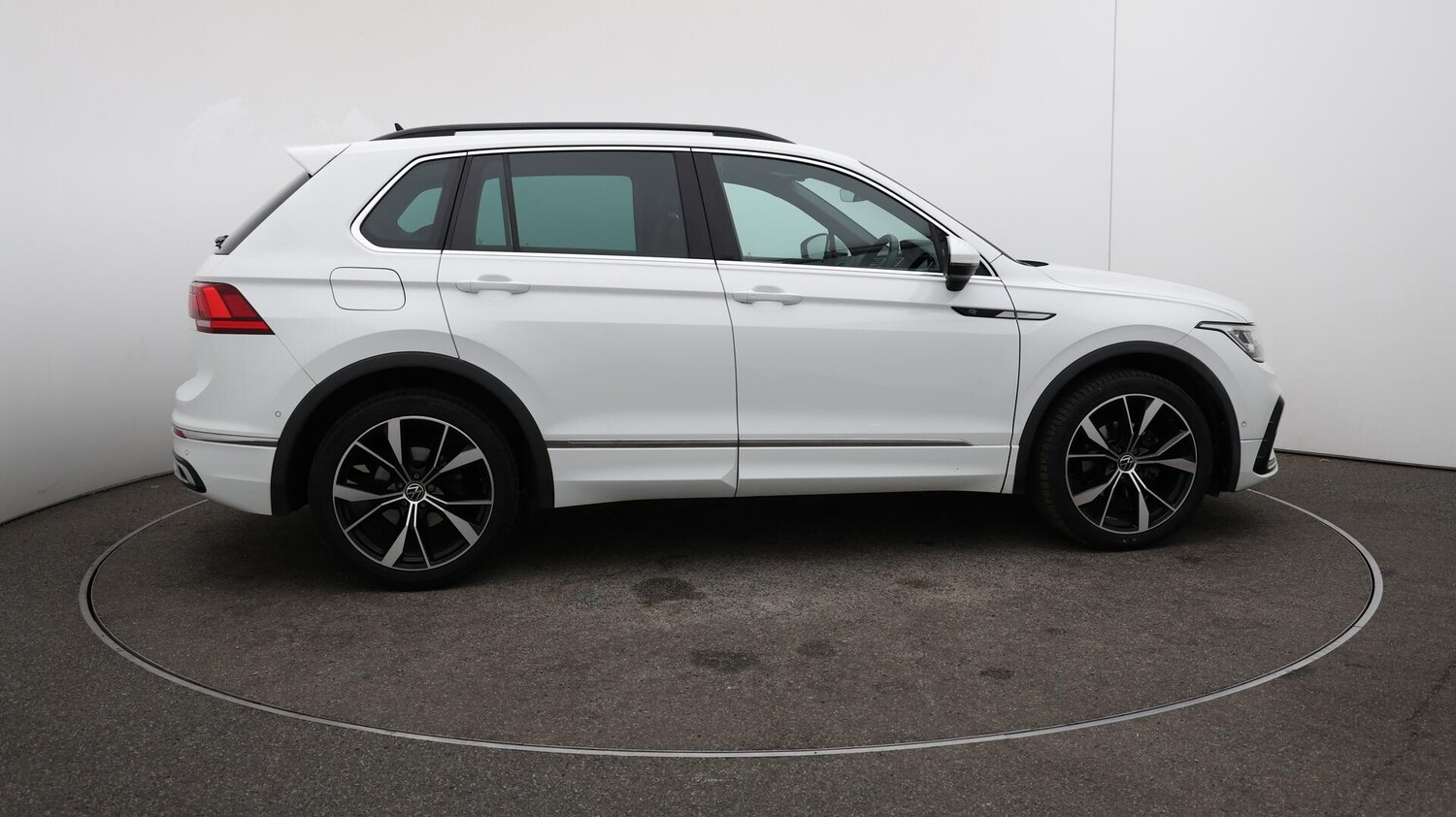 Used Volkswagen Tiguan 2022 for sale - 76136990: Photo 51