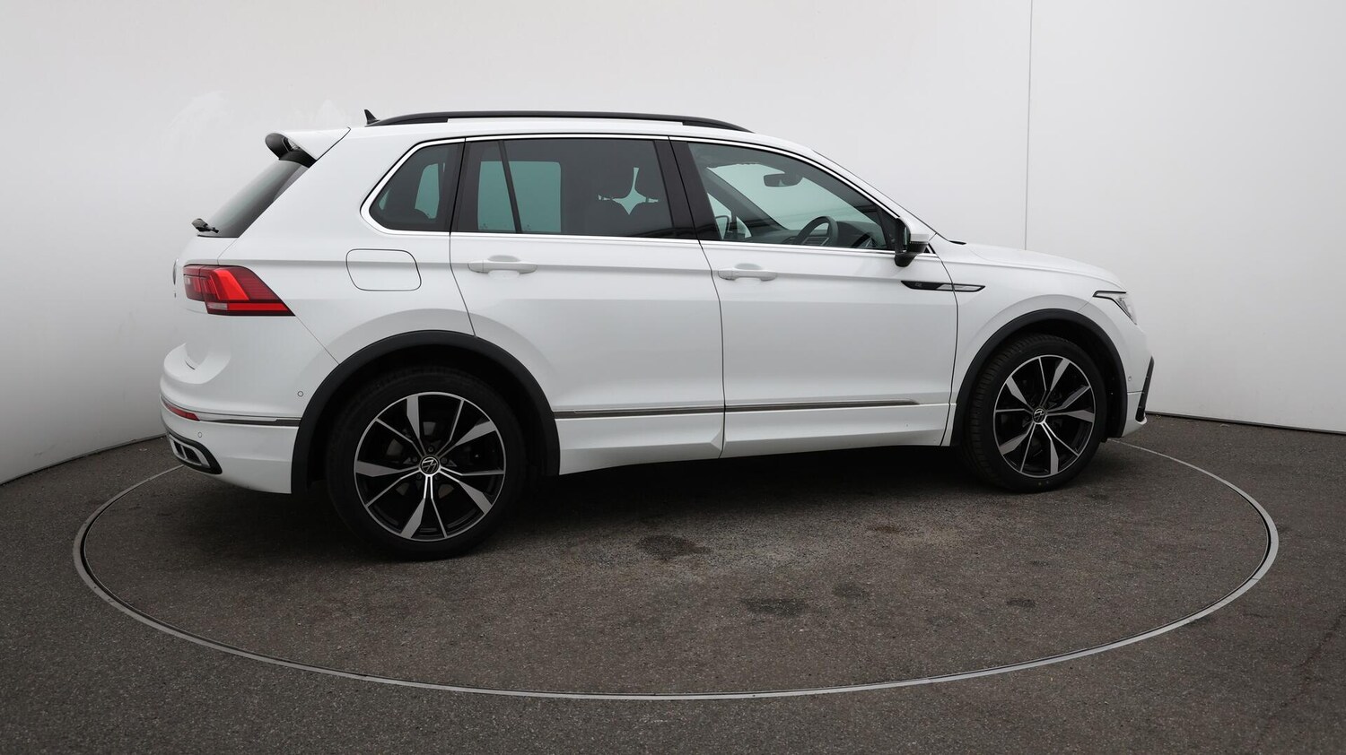 Used Volkswagen Tiguan 2022 for sale - 76136990: Photo 52