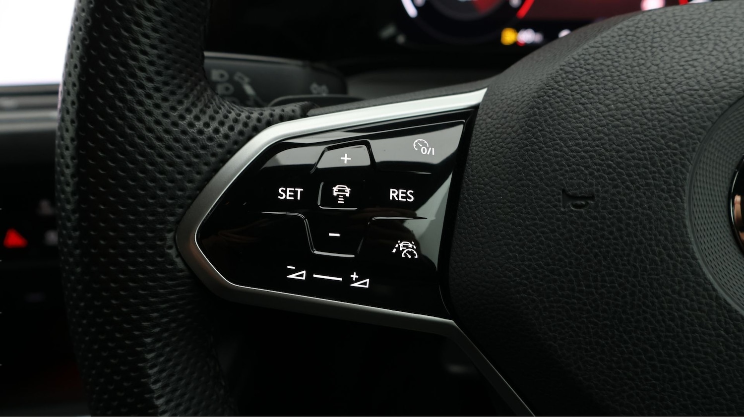 Used Volkswagen Golf 2021 for sale - 77651008: Photo 23