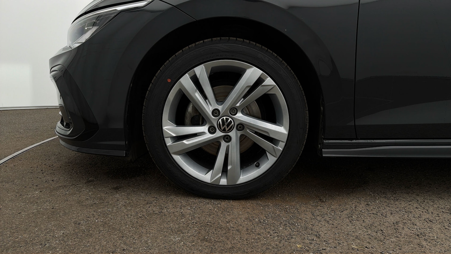 Used Volkswagen Golf 2024 for sale - 77997756: Photo 9