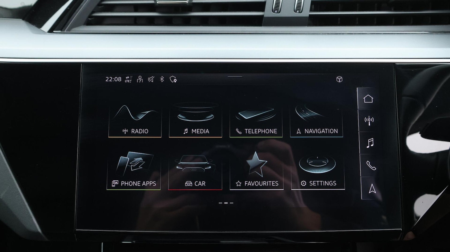 Used Audi e-tron 2022 for sale - 75940841: Photo 12