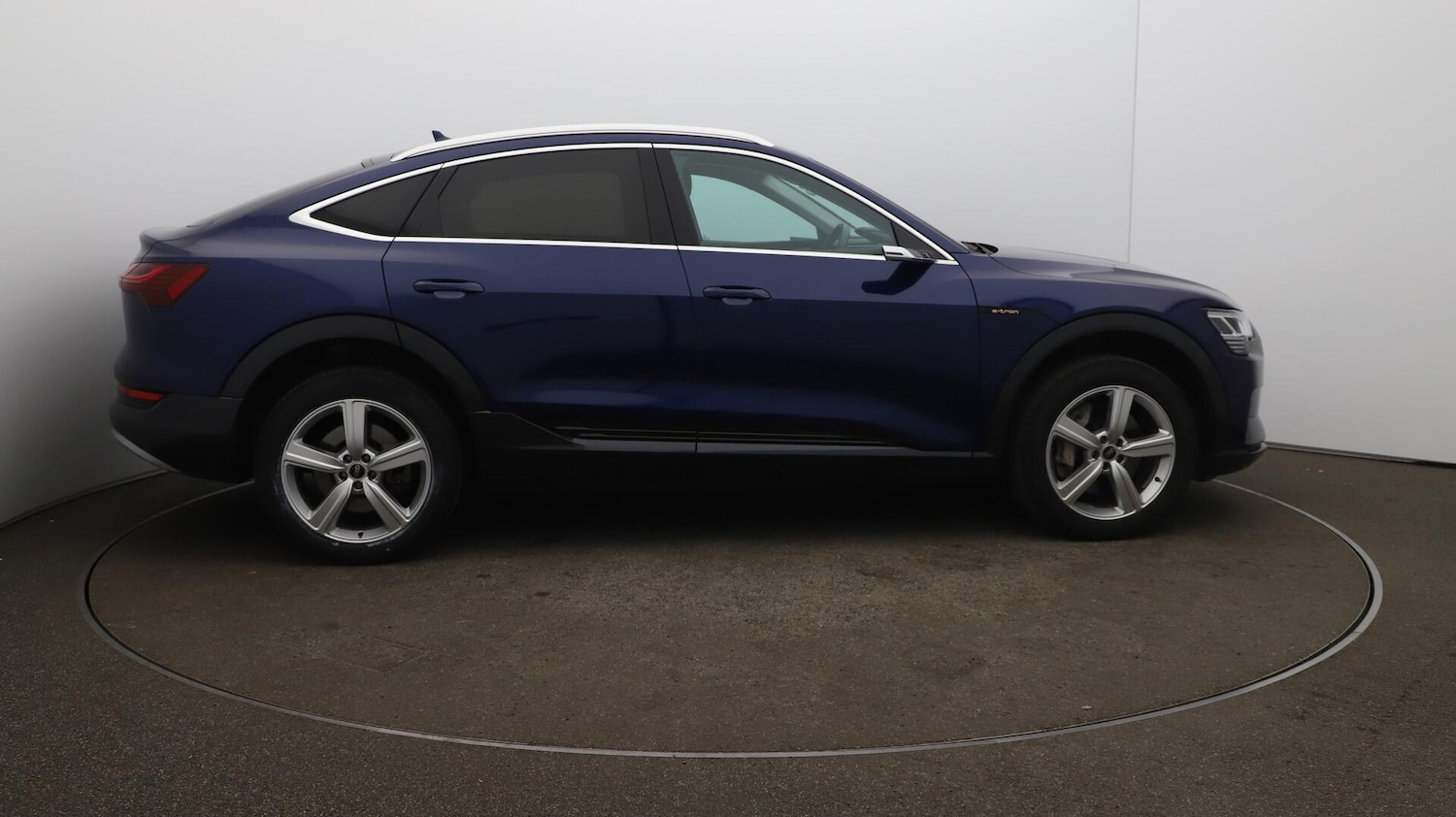 Used Audi e-tron 2022 for sale - 75940841: Photo 51