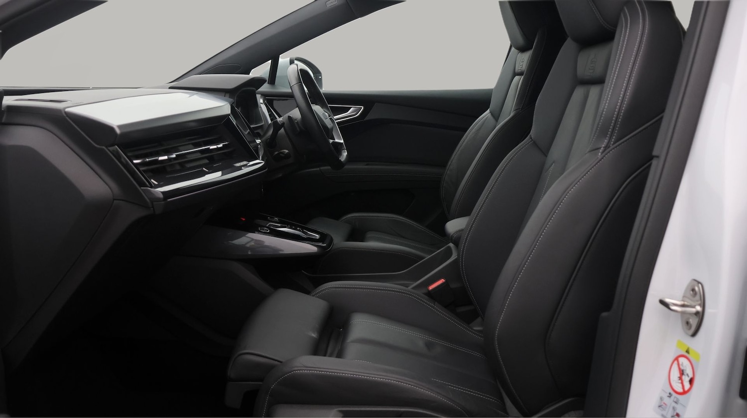 Used Audi Q4 e-tron 2023 for sale - 77606304: Photo 14