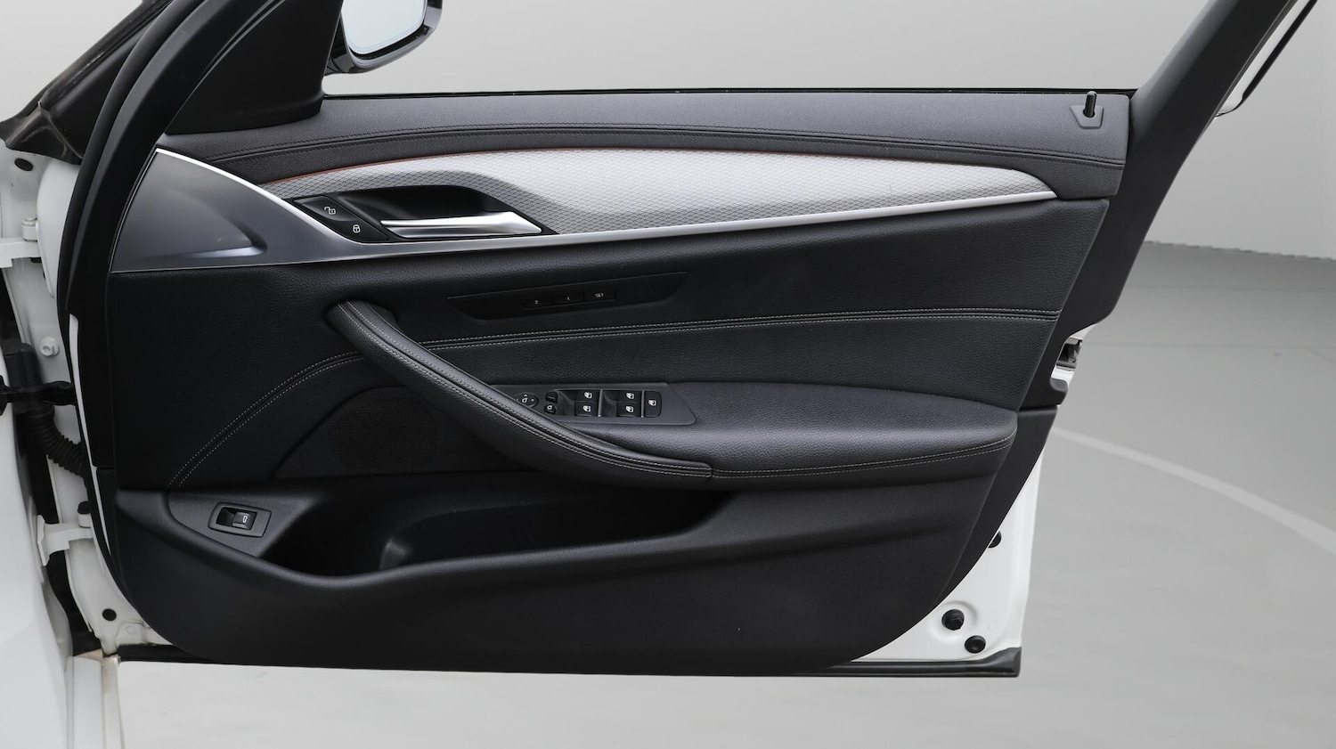 Used BMW 5 Series 2020 for sale - 76433359: Photo 16