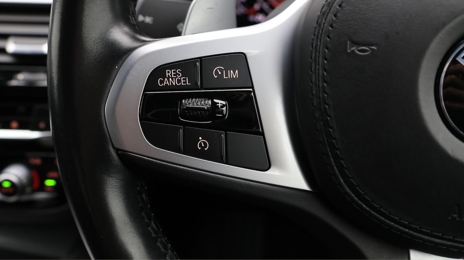 Used BMW 5 Series 2020 for sale - 76433359: Photo 24