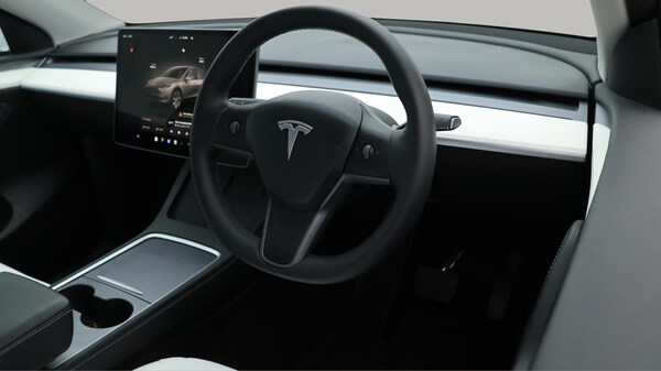 Used Tesla Model Y 2023 for sale - 76282684: Photo 10