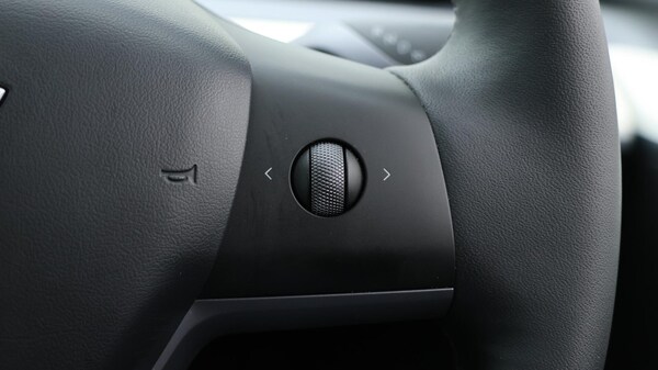 Used Tesla Model Y 2023 for sale - 76282684: Photo 25