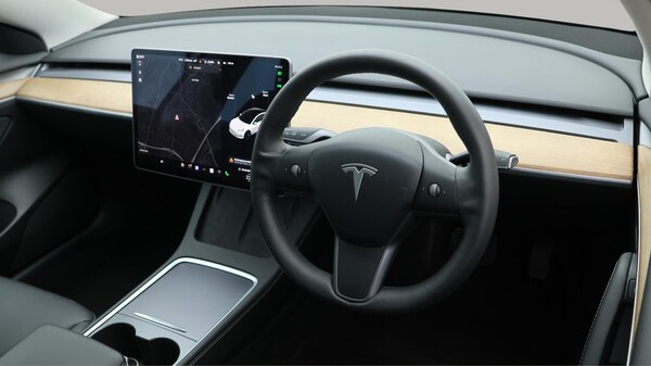 Used Tesla Model 3 2021 for sale - 76200598: Photo 10