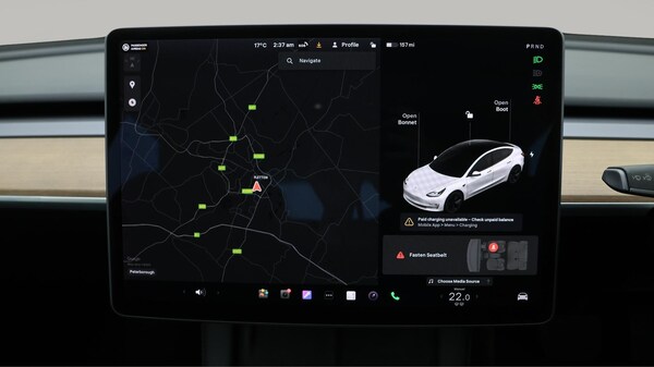 Used Tesla Model 3 2021 for sale - 76200598: Photo 12