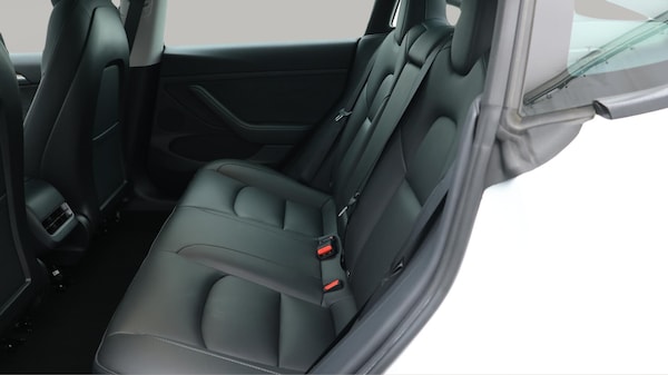 Used Tesla Model 3 2021 for sale - 76200598: Photo 17