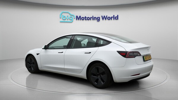 Used Tesla Model 3 2021 for sale - 76200598: Photo 6