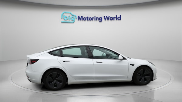 Used Tesla Model 3 2021 for sale - 76200598: Photo 9