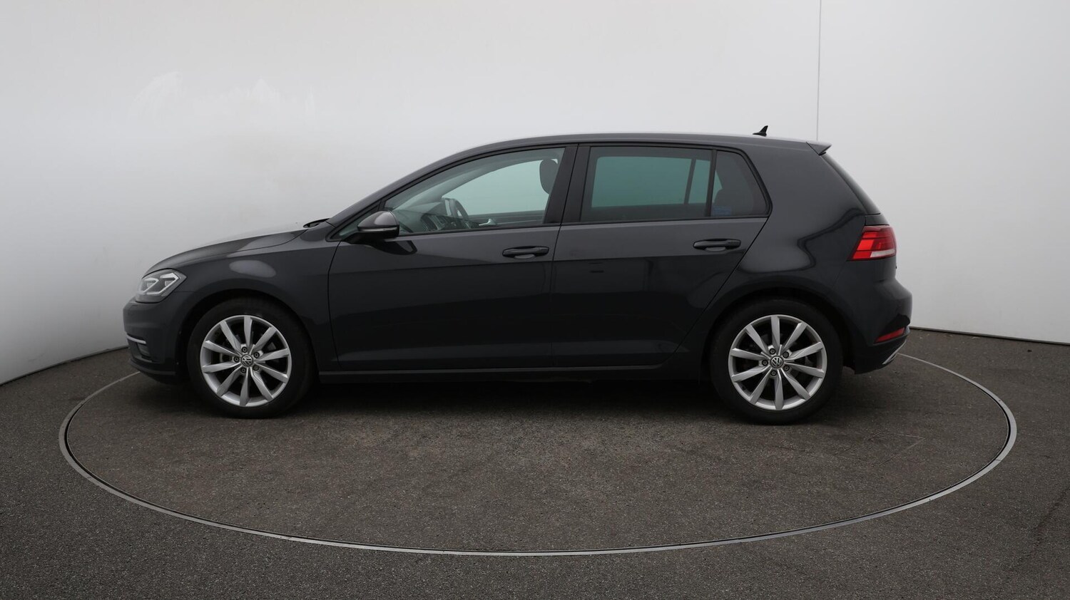 Used Volkswagen Golf 2020 for sale - 76085085: Photo 65