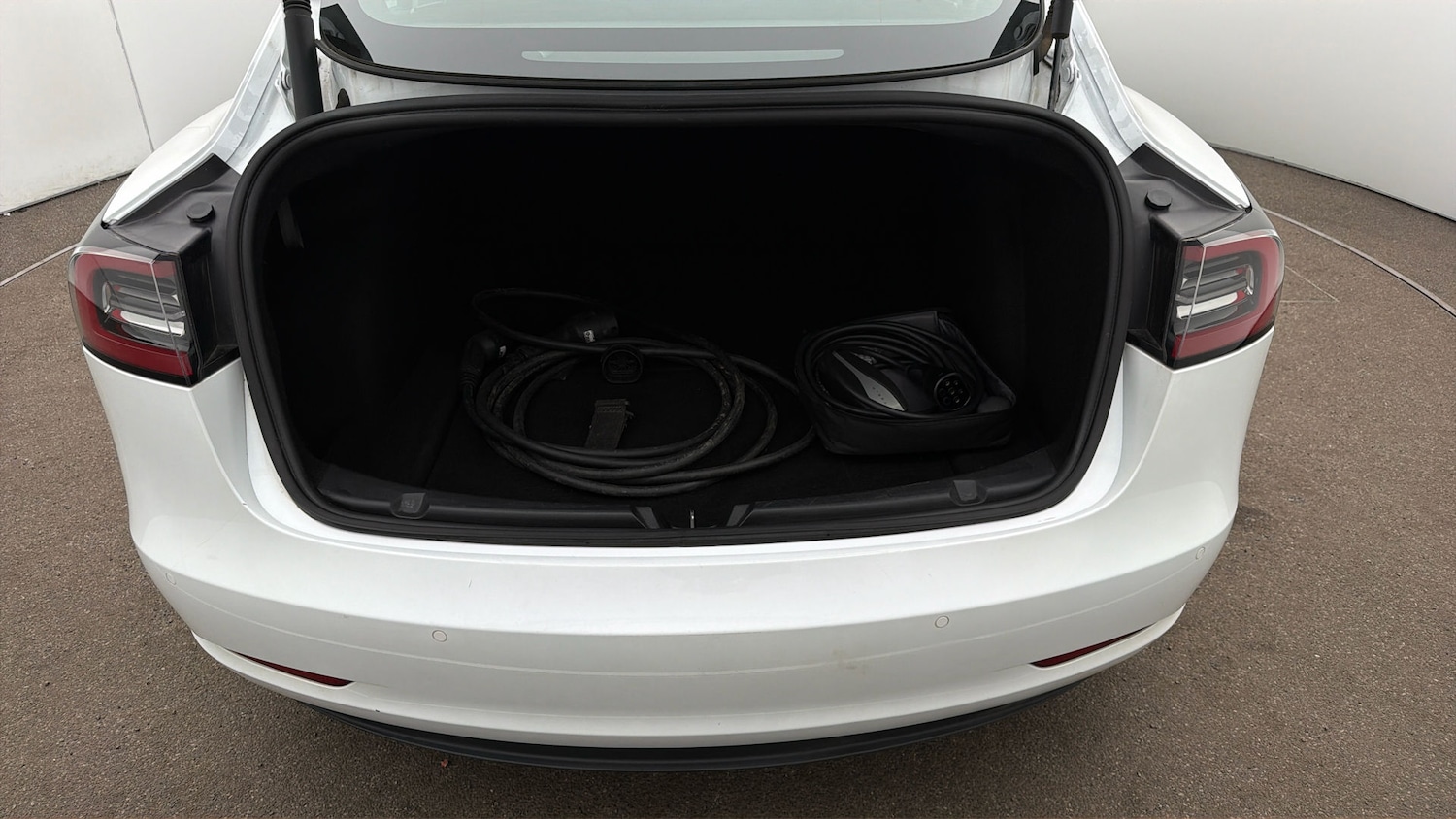 Used Tesla Model 3 2022 for sale - 77947204: Photo 16