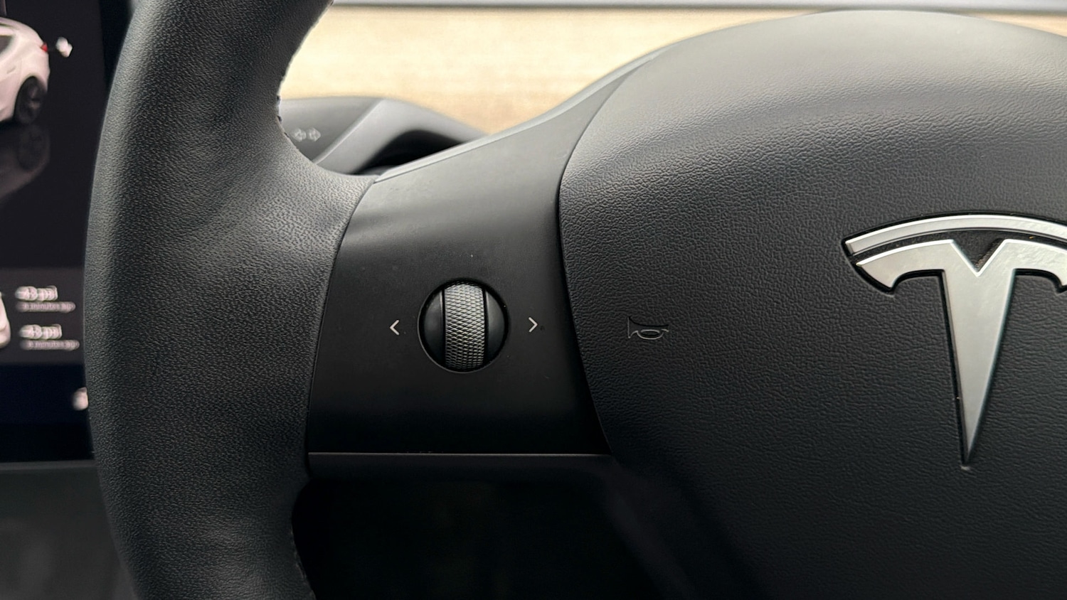 Used Tesla Model 3 2022 for sale - 77947204: Photo 22