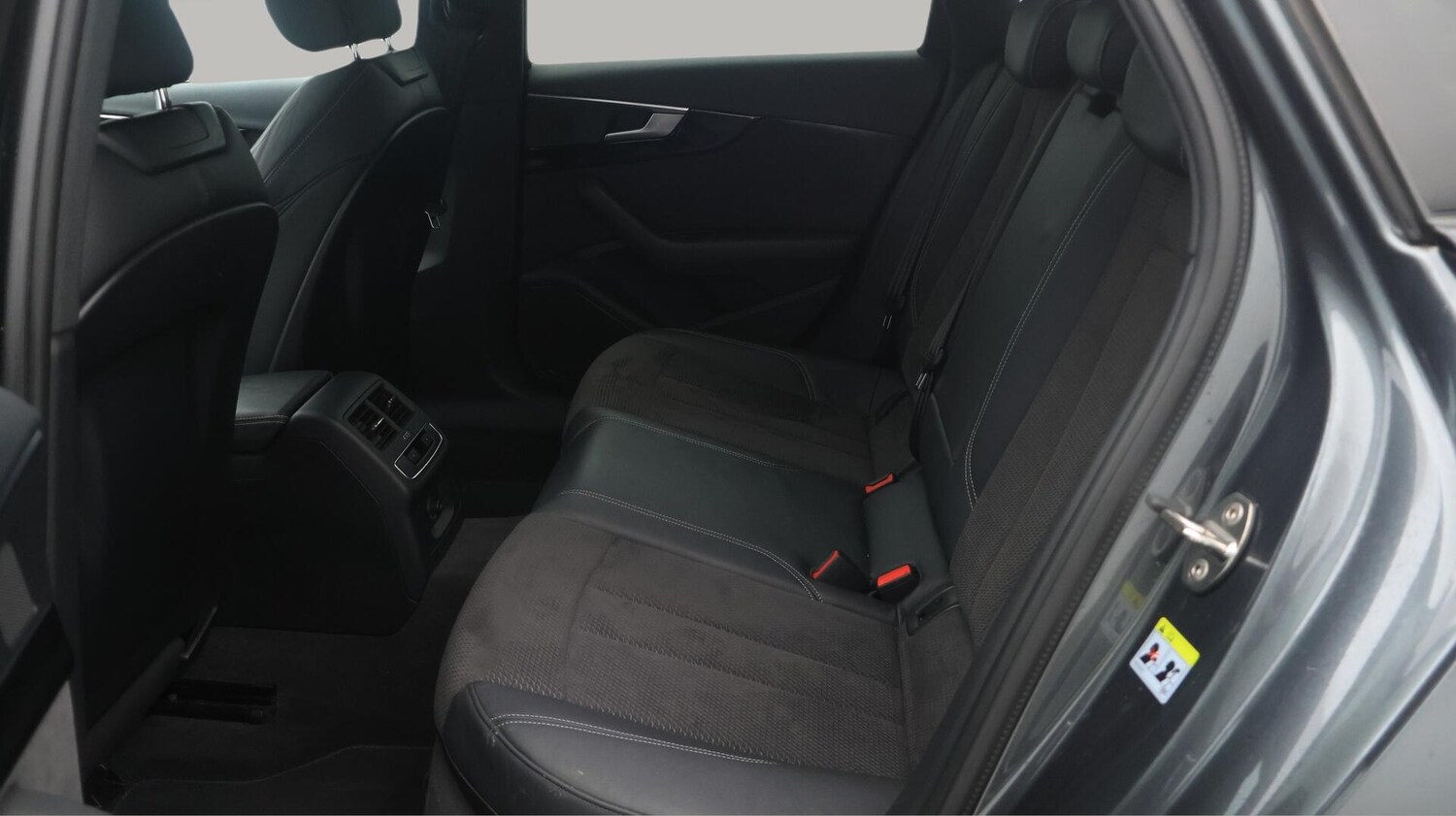 Used Audi A4 2019 for sale - 76550641: Photo 17