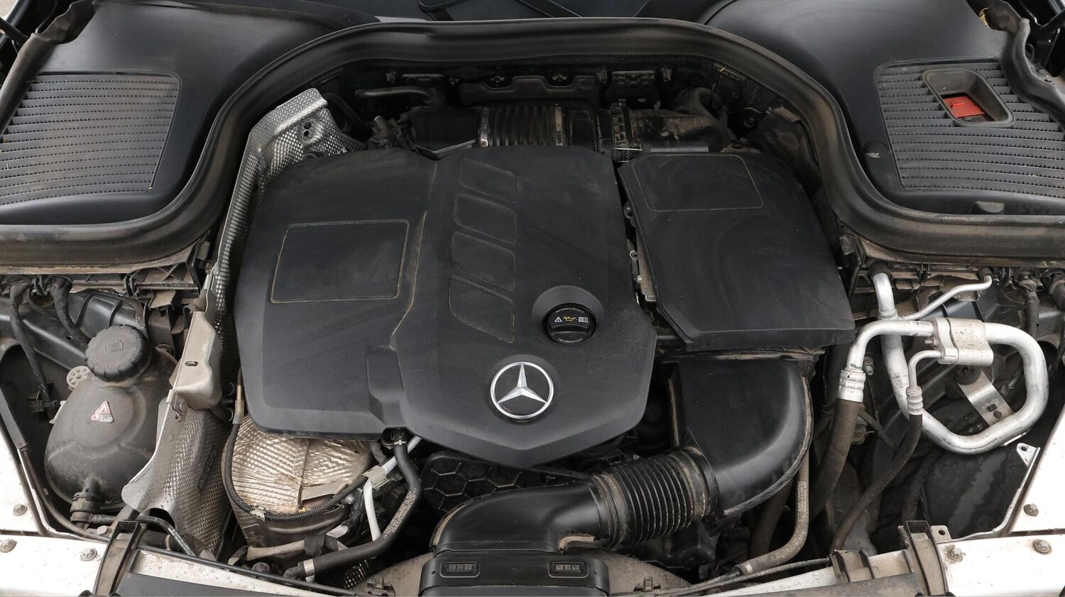 Used Mercedes-Benz GLC 2020 for sale - 76226175: Photo 20
