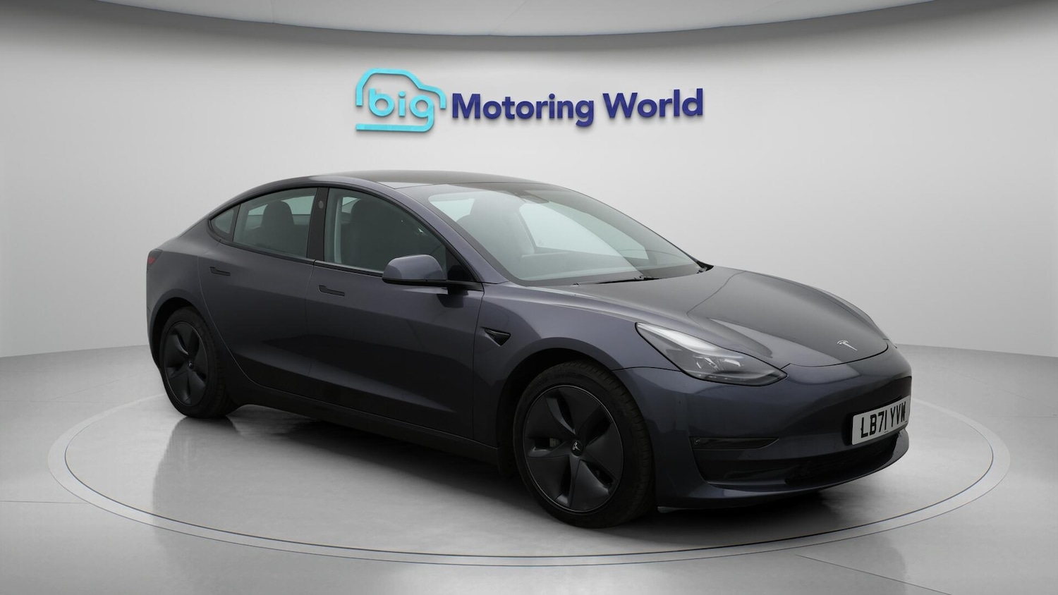 Used Tesla Model 3 2021 for sale - 76689282: Photo 2