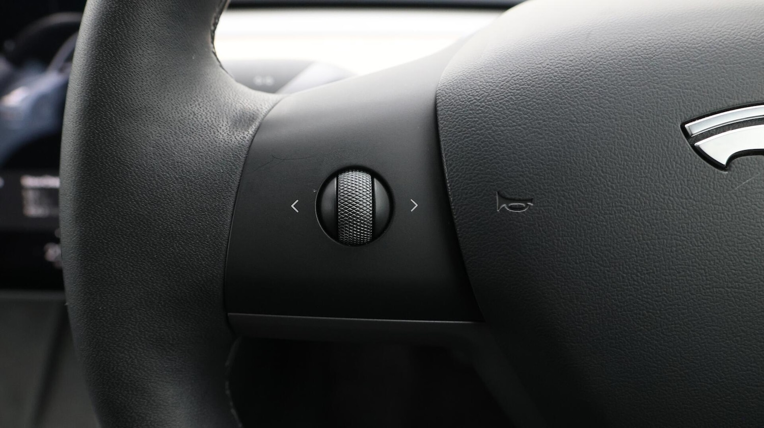 Used Tesla Model 3 2021 for sale - 76689282: Photo 25