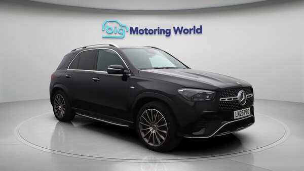 Used Mercedes-Benz GLE 2025 for sale - 76200035: Photo 2