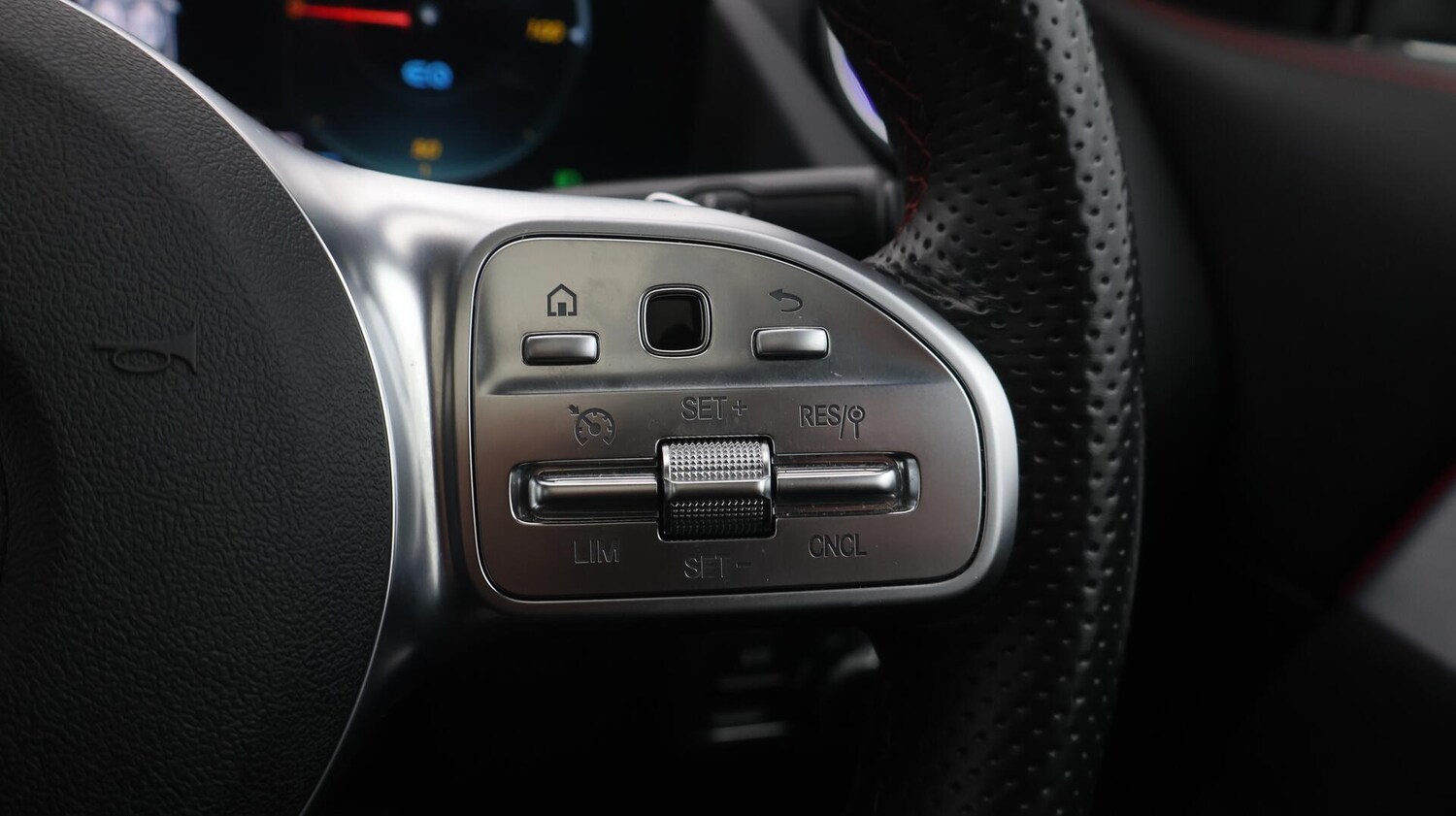 Used Mercedes-Benz EQA 2021 for sale - 76561611: Photo 28