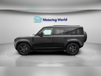 Used Land Rover Defender 2023 for sale - 78722089: Photo