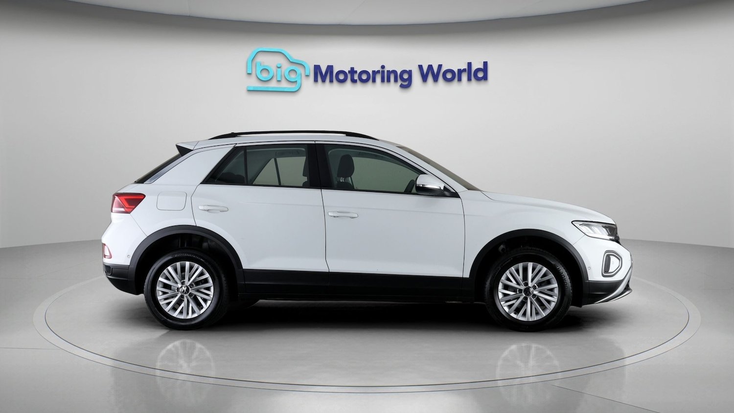 Used Volkswagen T-Roc 2022 for sale - 77677326: Photo 8