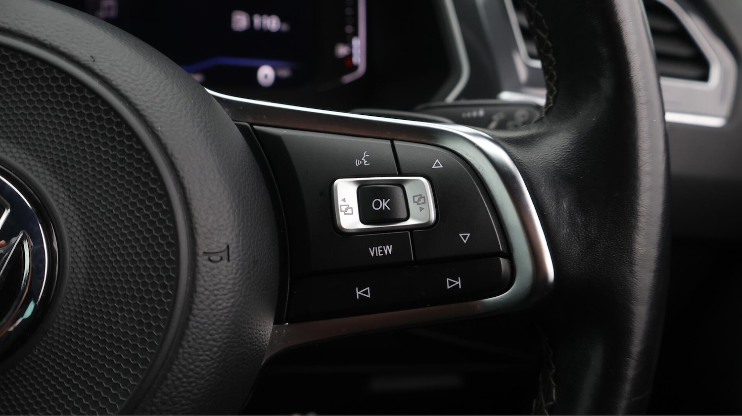 Used Volkswagen Tiguan 2020 for sale - 76538127: Photo 28