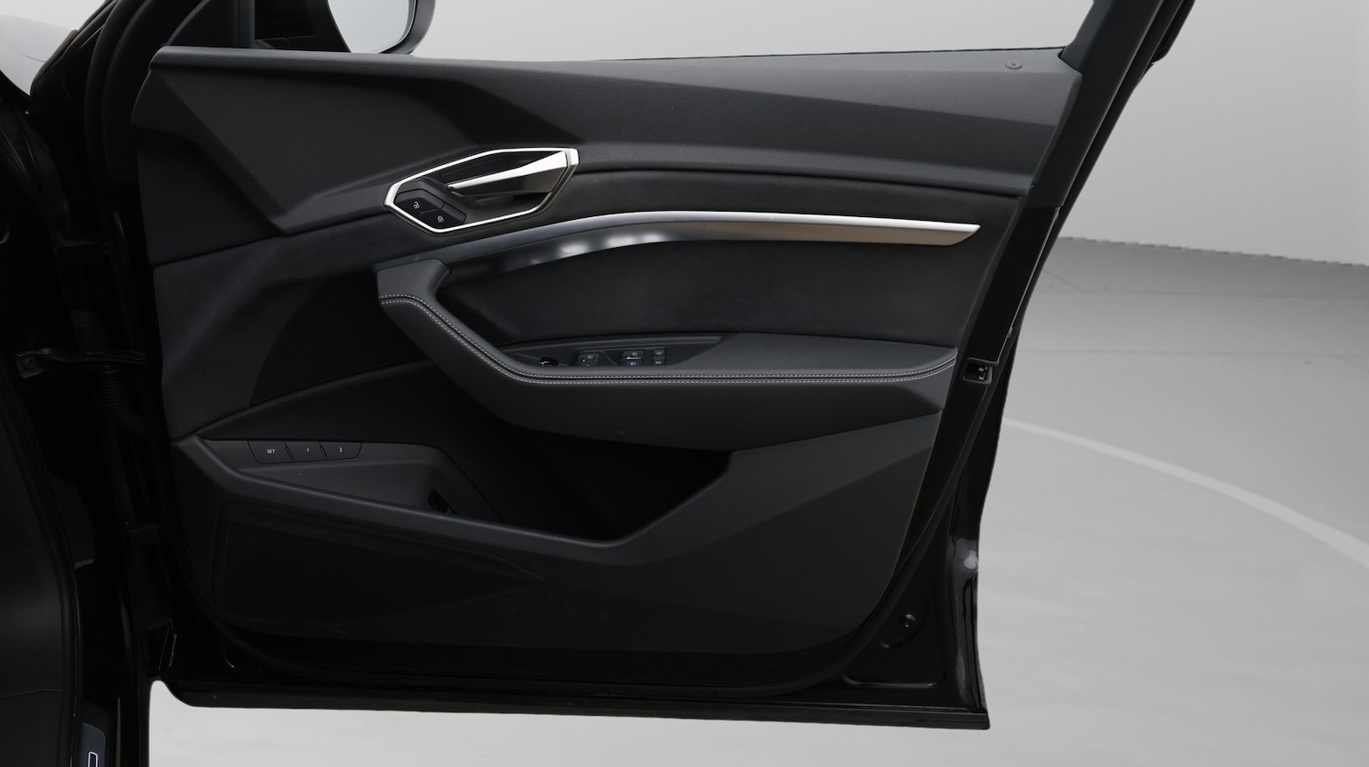 Used Audi Q8 2024 for sale - 77189083: Photo 15